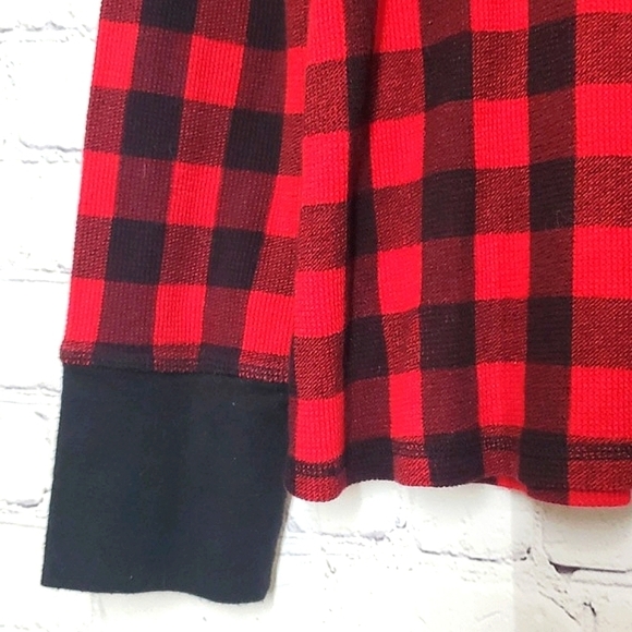 2021 NWOT Victoria's Secret Red Buffalo Plaid Thermal Button Front Size Large - Picture 8 of 9